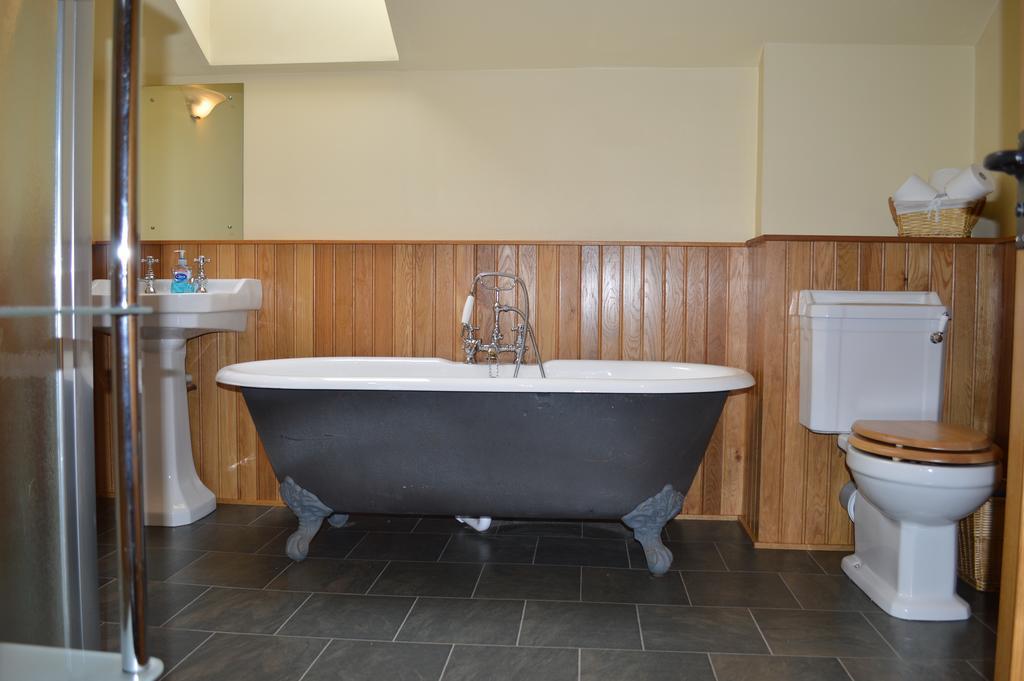 Villa Taigh Na Mara à Kames  Extérieur photo